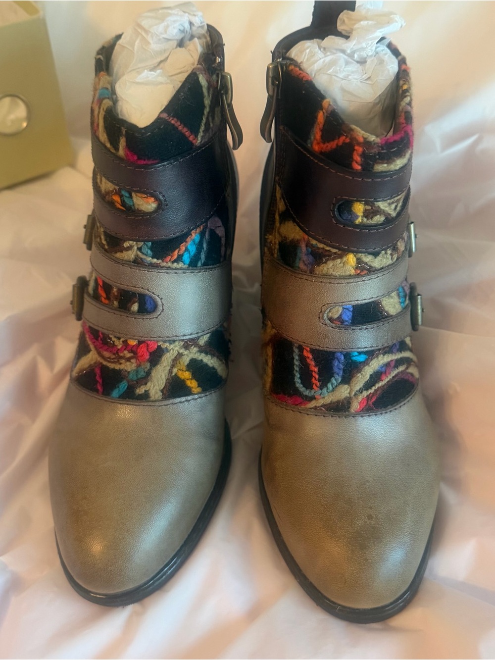 Gray L’Artiste Redding Ankle Booties Western Boho Multicolor Textile